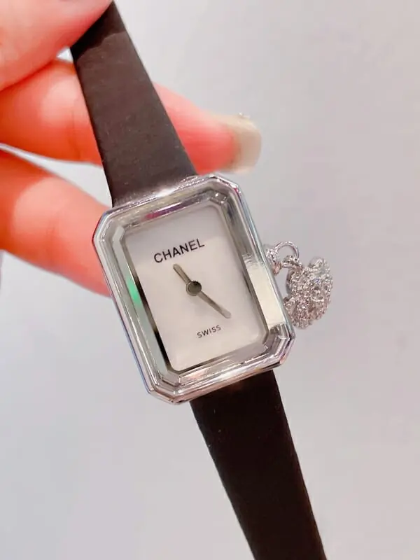 chanel montres pour femme s_1002211